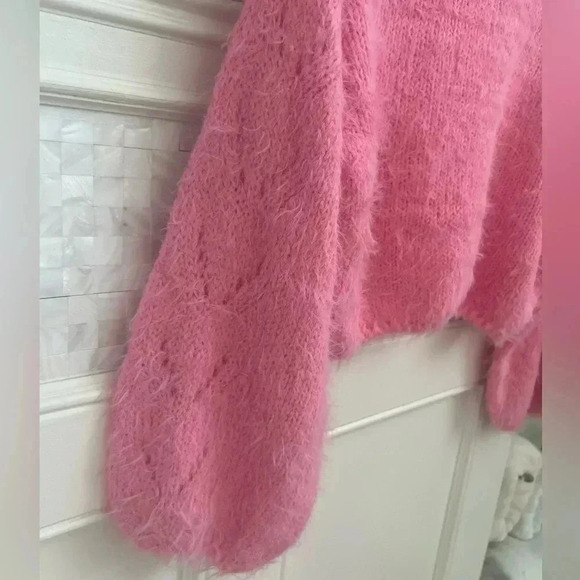 NWT new with tags FREE PEOPLE flurry soft fuzzy cropped sweater SMALL pink - Picture 7 of 12